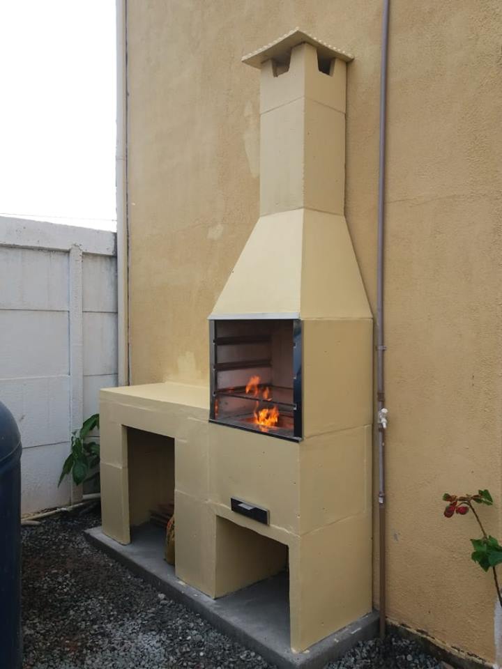 Churrasqueira a carvão, uso comum